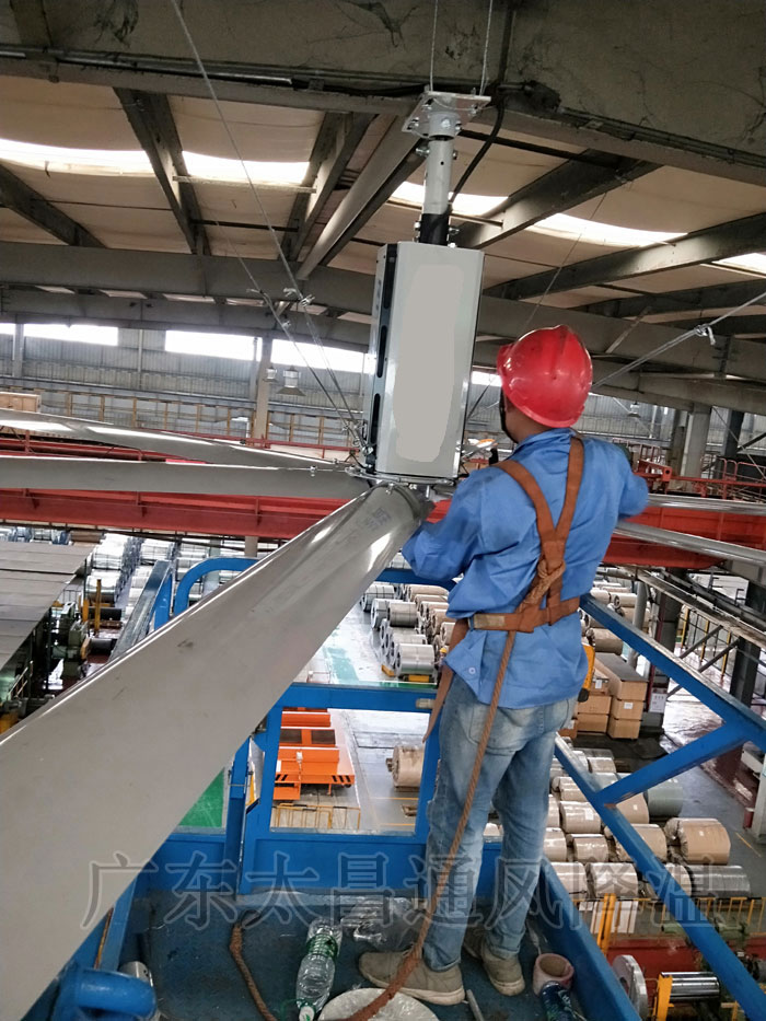 為什么工業車間要安裝工業大風扇通風降溫呢？