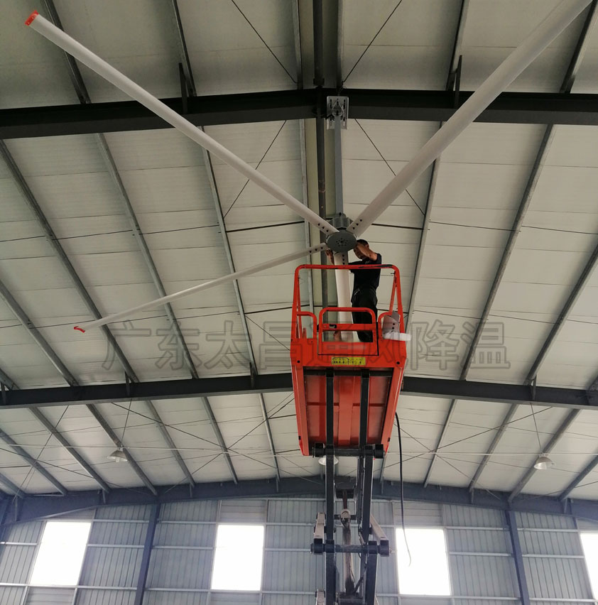 高溫悶熱季節 更適合安裝工業大風扇