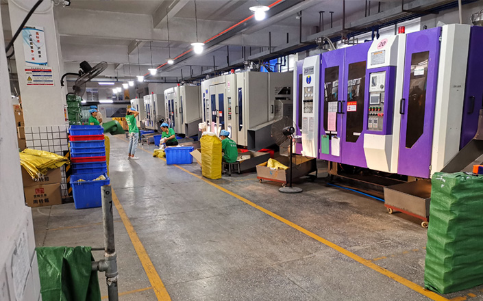 某吹瓶機生產線冷水機工程